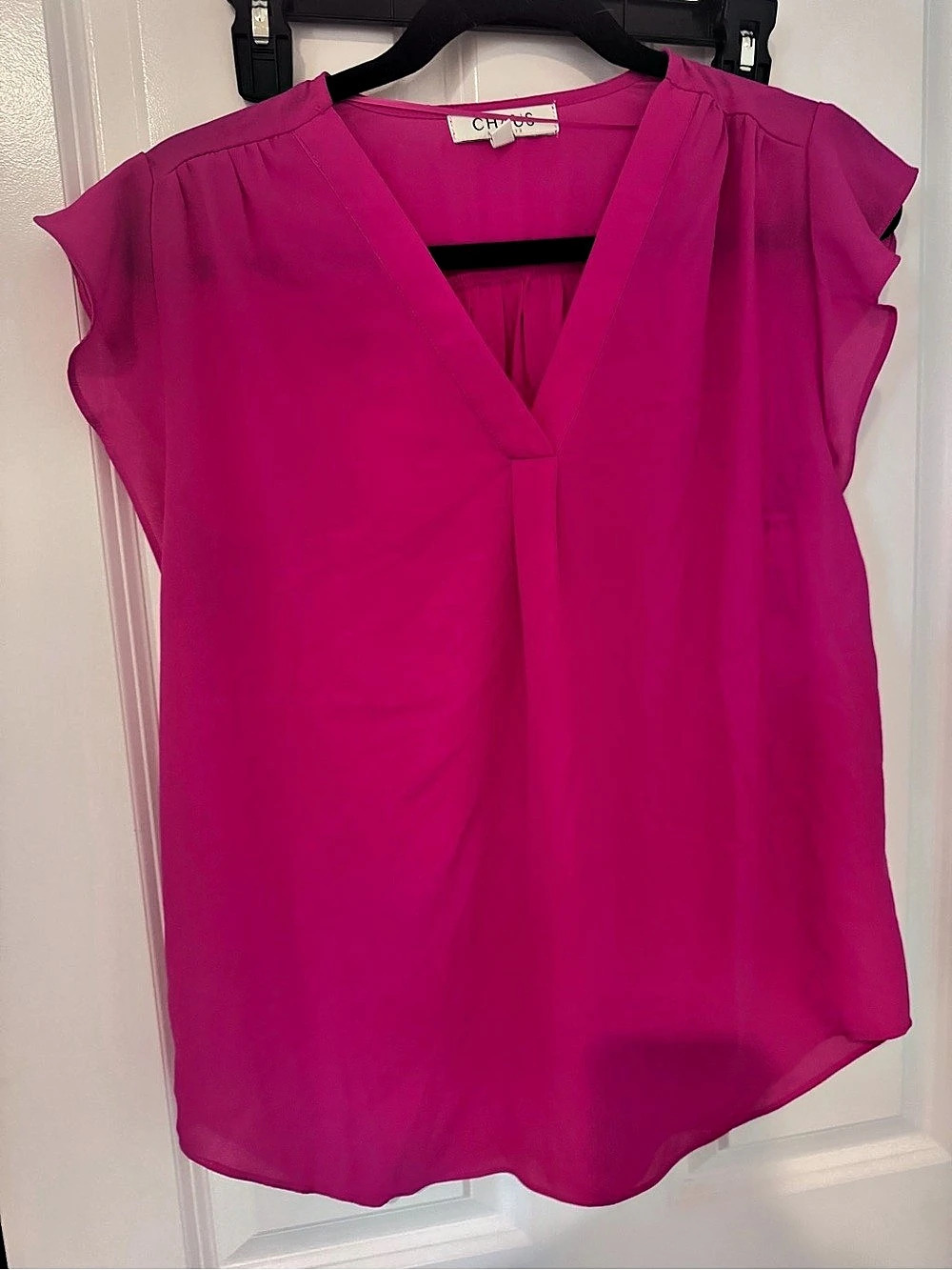 NWOT - Chaus Flutter Sleeve V-Neck Blouse in Pink Size Small